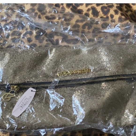 Victoria Secret Gold Clutch Bag - Picture 3 of 3